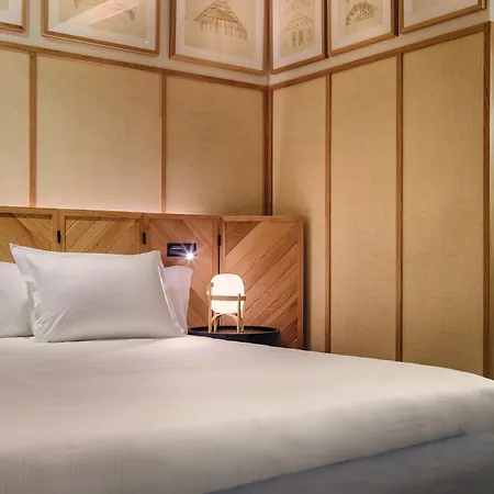 H10 Madison Hotel 4*