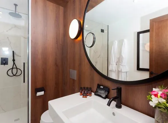 Hotel H10 Madison 4*